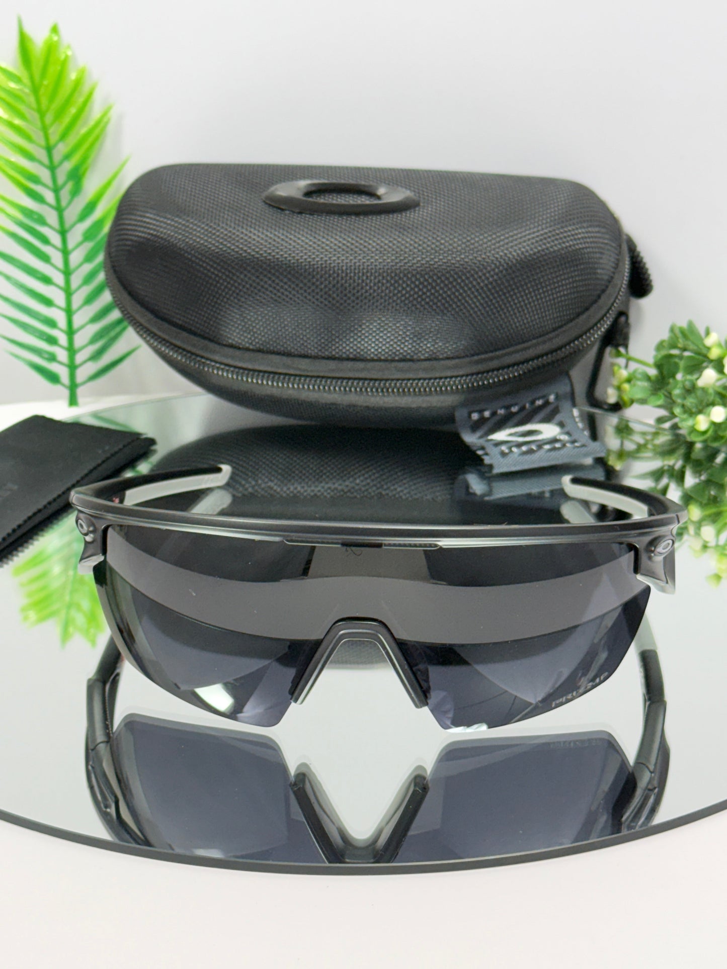 Oakley Sphaera Sports ( Black & Black )