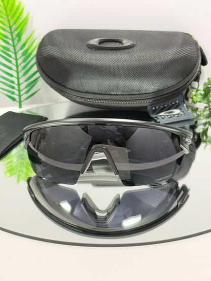 Oakley Sphaera Sports ( Black & Black )