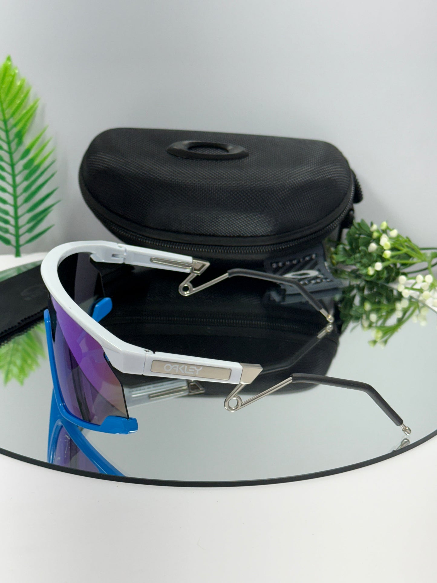 Oakley BXTR Metal Sports ( Blue & White )