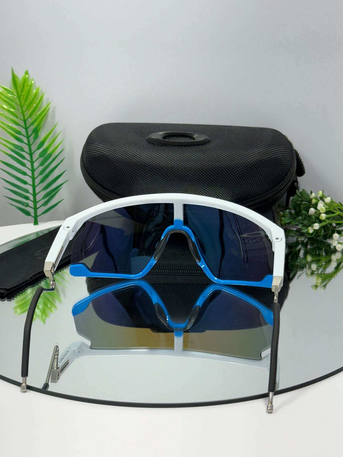 Oakley BXTR Metal Sports ( Blue & White )