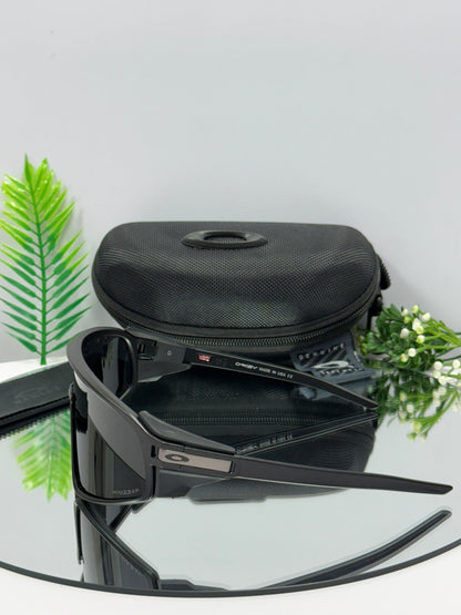 Oakley Latch Panel ( Black & Black )