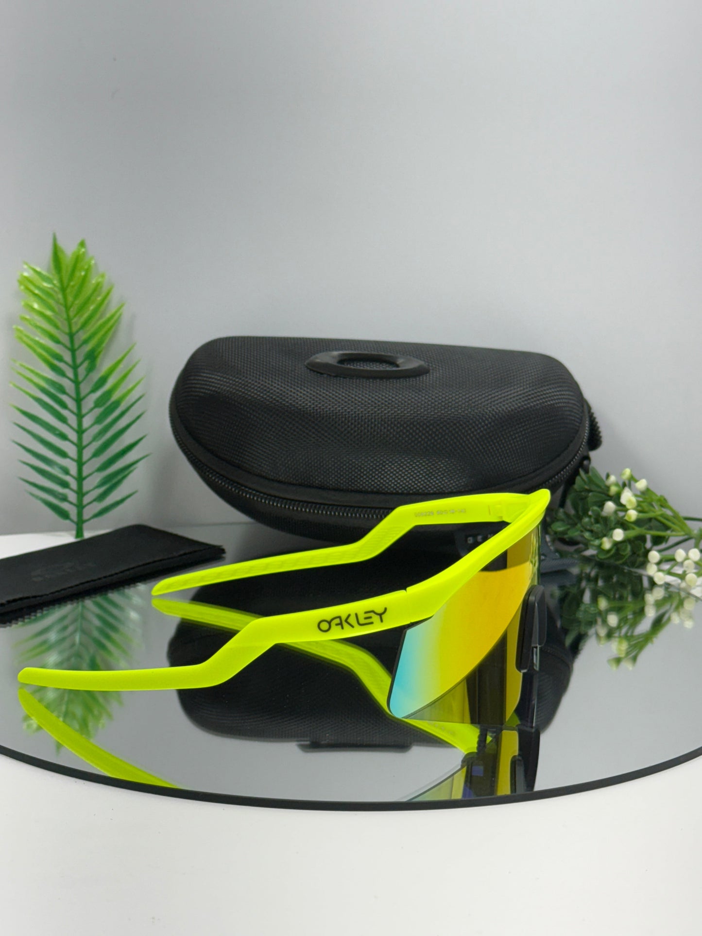 Oakley Hydra Sports ( Red Mirror & Yellow )